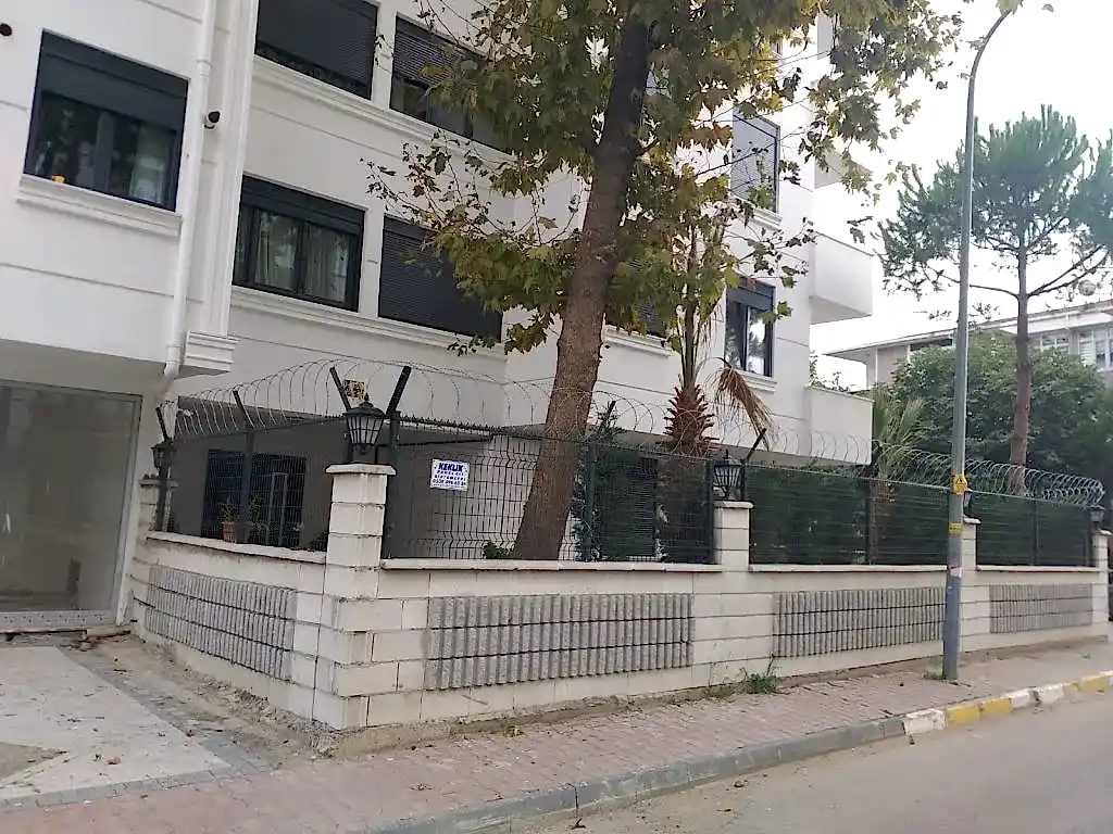 panel çit montaj uygulaması